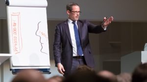 Redner Führung Groth