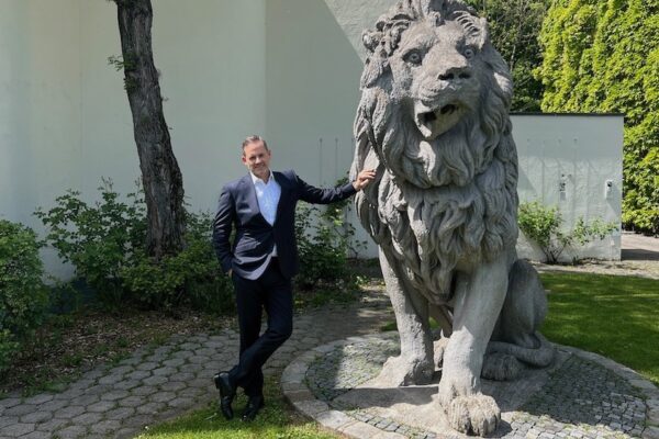 Vortrag Führung vor 100 Schulleitern